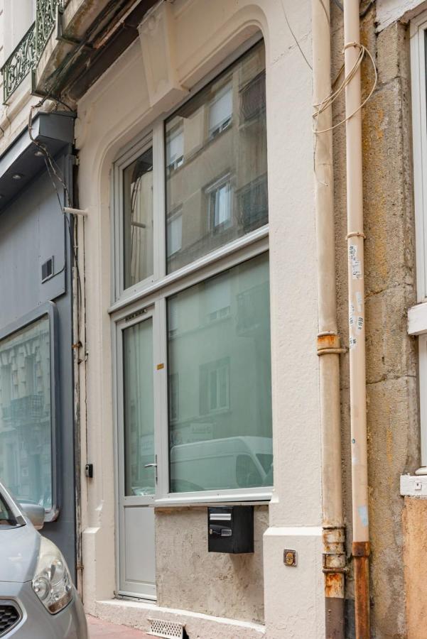 Charmant Hypercentre Tram Design Saint-Etienne  Exterior photo
